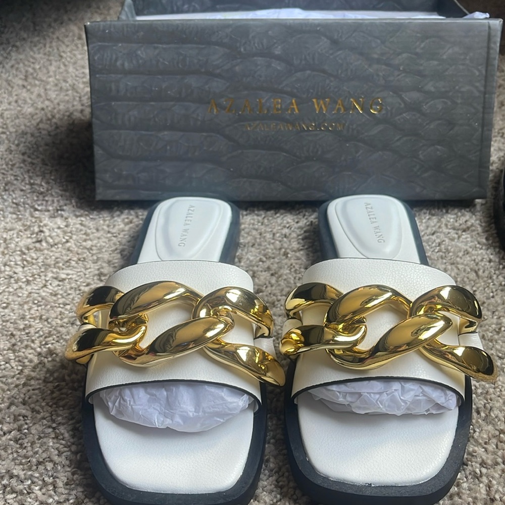 New worn long flat sandals